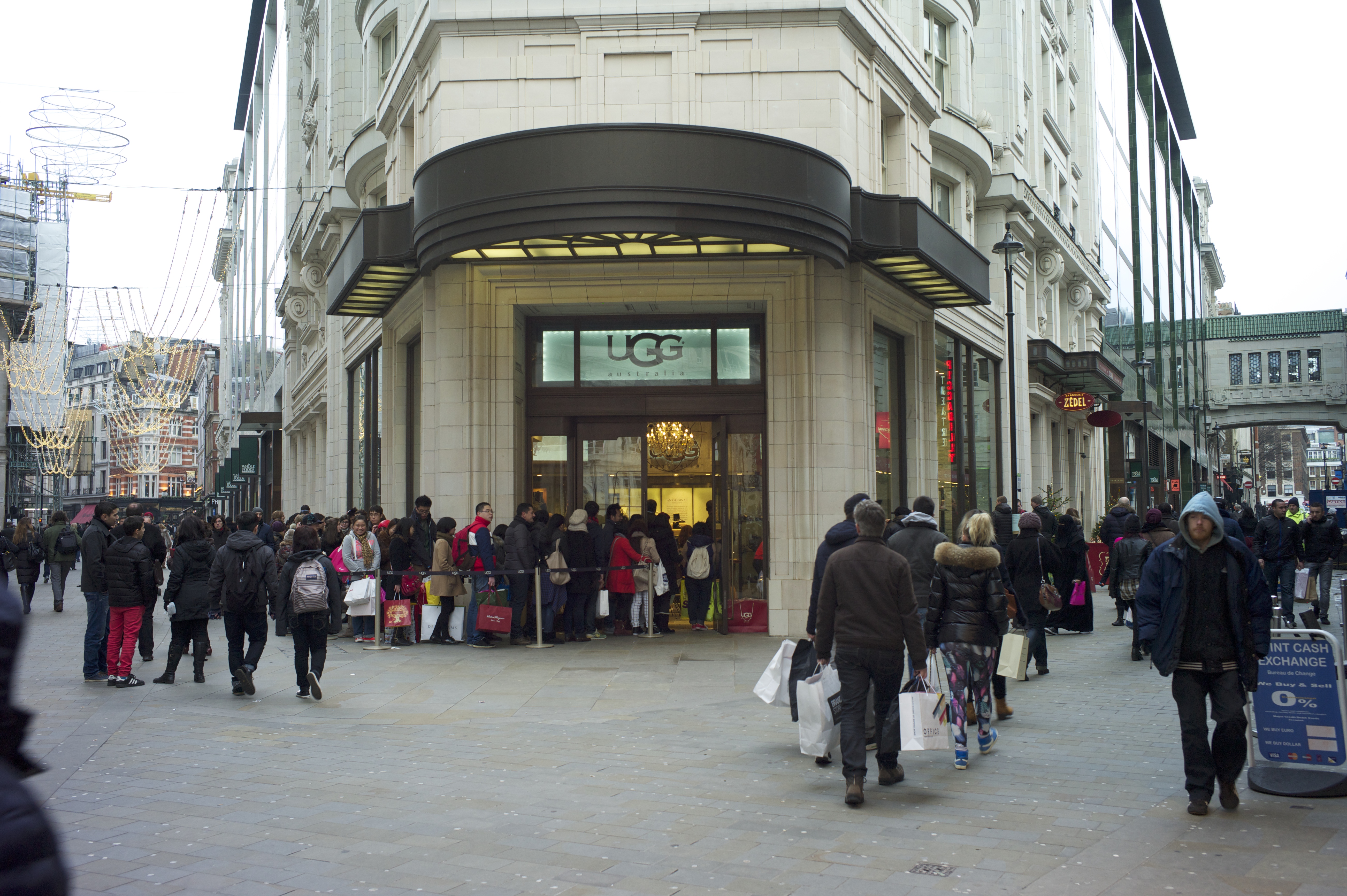 ugg piccadilly circus off 53% - www 